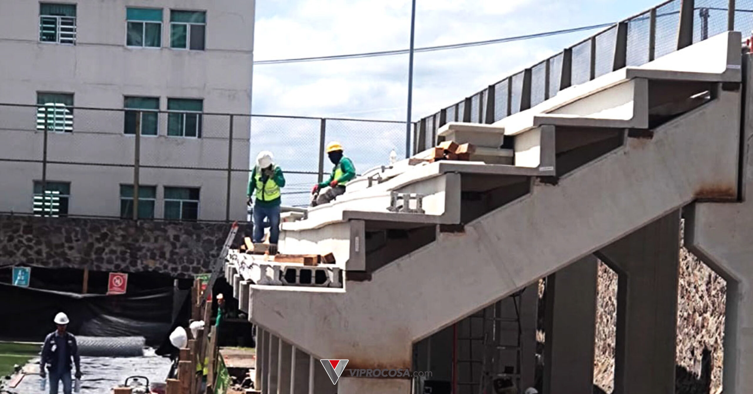 Gradas con elementos Prefabricados de Concreto